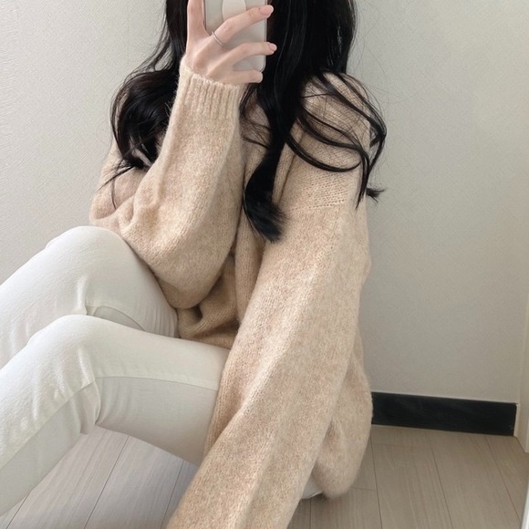 V-neck sweater with colorful yarn wool 30% - Picture 3 of 4